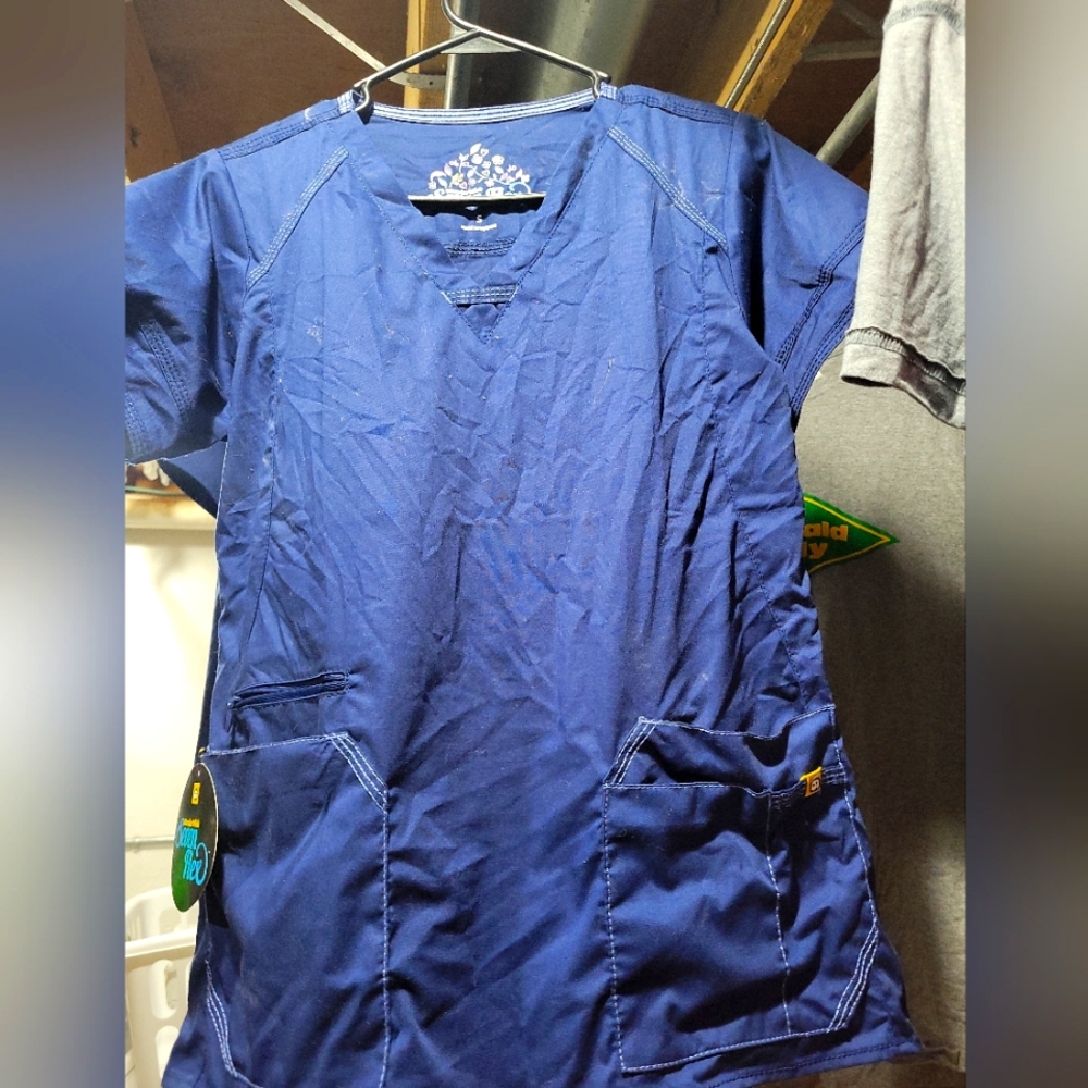 Wonder wink seven flex navy blue scrub top size small